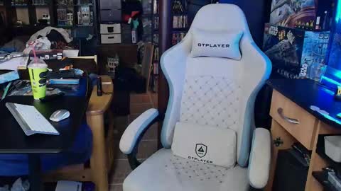 Christopher online show from April 23, 1:10 am