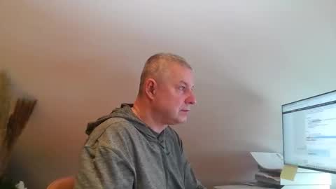 grau197077 online show from February 4, 10:54 am