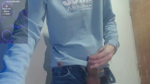 Snapshot of grayhorny chatting on December 23, 1:51 am Gray online show from December 23, 1:51 am