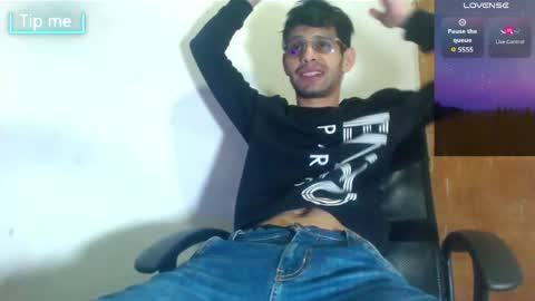 Gray online show from May 4, 3:52 am