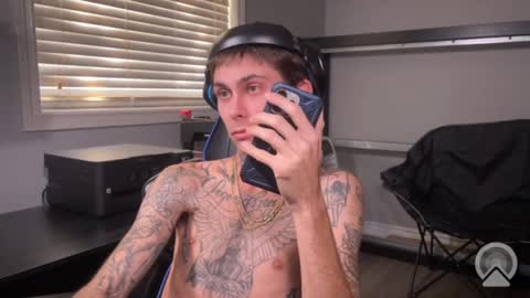 Mr. Heavy online show from November 6, 4:43 pm