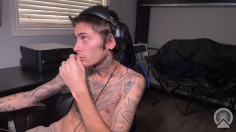 Mr. Heavy online show from November 11, 4:56 pm