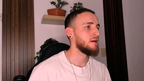 Juan online show from December 14, 1:34 am