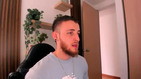 Juan online show from November 22, 8:52 pm