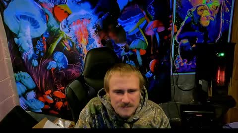 Greenlungs8195 online show from December 13, 6:42 am