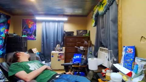 Greenlungs8195 online show from March 2, 7:15 am