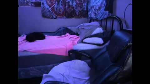 Hoezers online show from March 29, 6:24 am