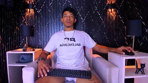 Snapshot of gregory_sforza chatting on September 16, 1:34 pm GregorySforza online show from September 16, 1:34 pm