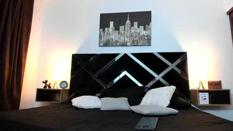 Benjamin online show from April 11, 3:24 am