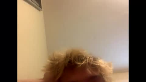 Snapshot of greyvan96 chatting on September 19, 2:28 pm Perfectlyaveragesavage online show from September 19, 2:28 pm