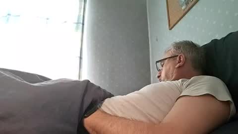grossebite4444 online show from June 16, 7:00 am