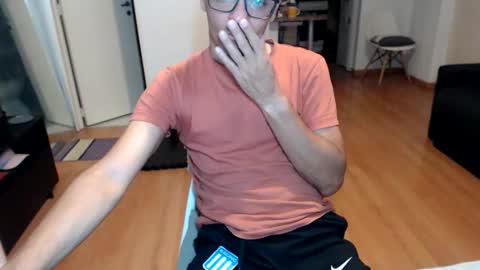 guachin_new online show from May 18, 5:13 am