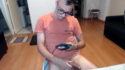 guachin_new online show from May 17, 11:01 pm