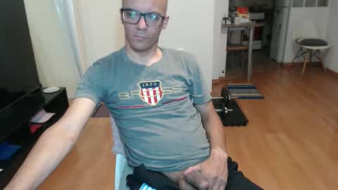 guachin_new online show from May 14, 4:10 am