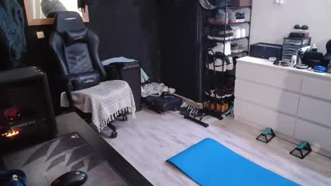 Guayaco  online show from February 26, 9:32 am