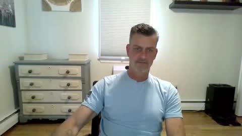 gudguy2025 online show from May 9, 2:40 pm