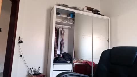 guguzinhox online show from February 27, 11:41 am