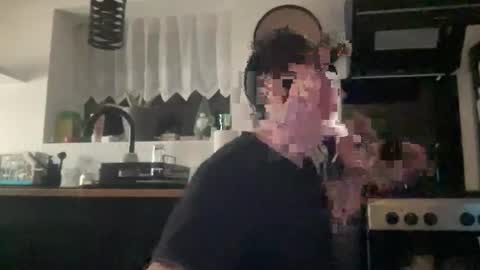 guil0 online show from March 26, 8:29 am