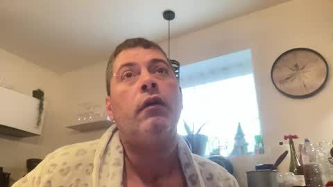 guil0 online show from March 18, 10:29 am