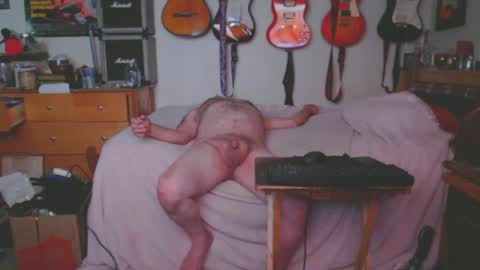 Snapshot of guitarsexgod chatting on March 2, 8:38 am Mario online show from March 2, 8:38 am