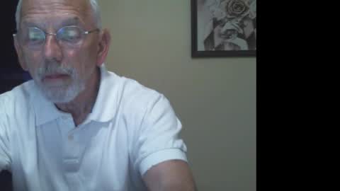 Snapshot of gulfcoast1952 chatting on October 6, 1:54 am Roy online show from October 6, 1:54 am