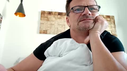 guschidick online show from November 21, 12:37 pm