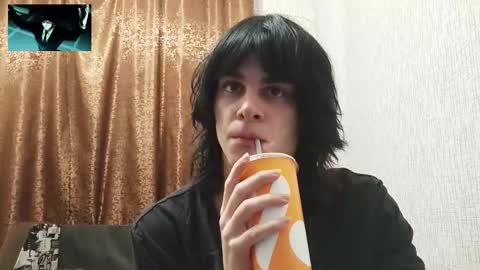 gushill_ online show from December 3, 12:38 am