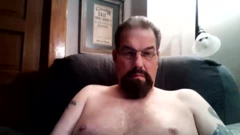 Snapshot of guy4fun8 chatting on December 28, 3:58 am guy4fun8 online show from December 28, 3:58 am
