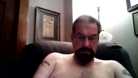 Snapshot of guy4fun8 chatting on February 12, 6:51 am guy4fun8 online show from February 12, 6:51 am