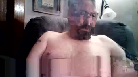 Snapshot of guy4fun8 chatting on January 11, 8:22 am guy4fun8 online show from January 11, 8:22 am