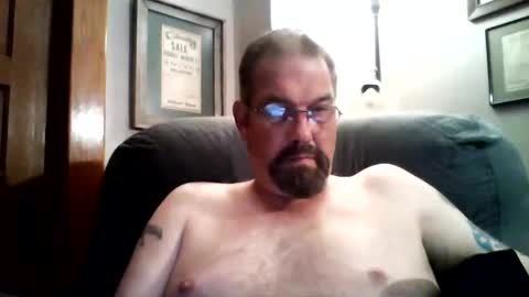 Snapshot of guy4fun8 chatting on September 16, 6:25 am guy4fun8 online show from September 16, 6:25 am