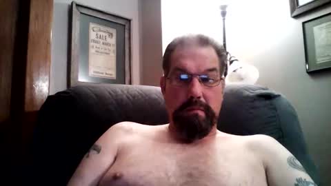 Snapshot of guy4fun8 chatting on February 7, 8:22 am guy4fun8 online show from February 7, 8:22 am