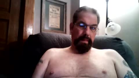 Snapshot of guy4fun8 chatting on December 17, 7:29 am guy4fun8 online show from December 17, 7:29 am
