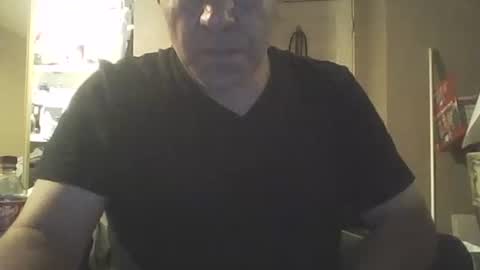 guy8inches4u online show from November 11, 9:36 am