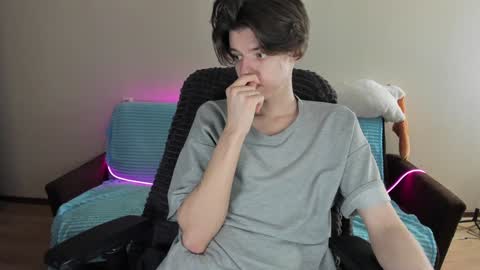 Snapshot of guy_liam1 chatting on January 22, 12:38 pm guy_liam1 online show from January 22, 12:38 pm