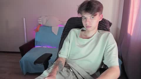 Snapshot of guy_liam1 chatting on September 26, 3:10 pm guy_liam1 online show from September 26, 3:10 pm