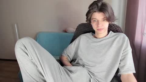 Snapshot of guy_liam1 chatting on March 7, 2:12 pm guy_liam1 online show from March 7, 2:12 pm