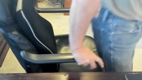 Guy online show from March 18, 12:30 pm