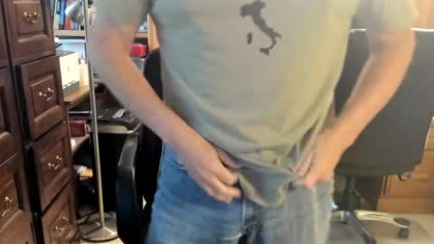 Guy online show from April 19, 12:59 pm