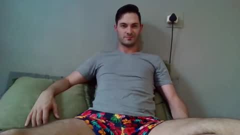 Snapshot of guyhardon chatting on February 14, 4:20 pm Guy Hardon online show from February 14, 4:20 pm
