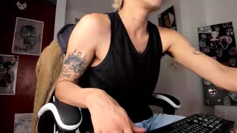 guynextdoor__ online show from September 28, 9:35 pm