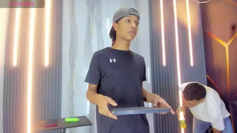 guys_hard_cock online show from March 25, 8:13 pm