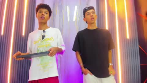 guys_hard_cock online show from April 18, 7:58 pm