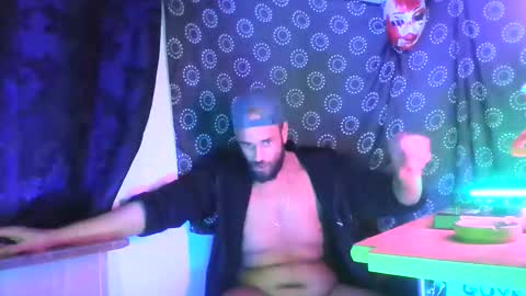 guyst049 online show from January 31, 11:03 pm