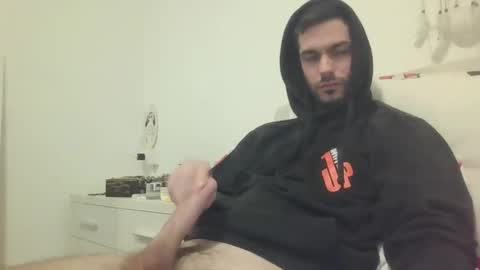 Snapshot of gvmnn988 chatting on December 22, 4:27 pm gvmnn988 online show from December 22, 4:27 pm