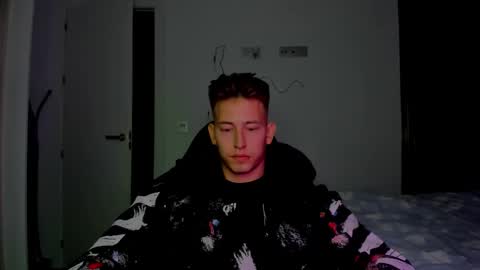 Oliver online show from February 21, 7:26 pm