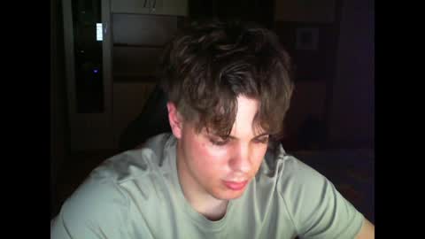 gymguy0505 online show from March 29, 8:20 pm