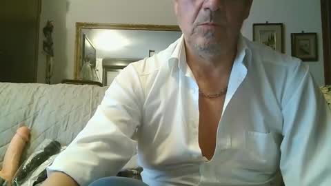 Snapshot of gyrdy chatting on February 22, 5:20 pm gyrdy online show from February 22, 5:20 pm