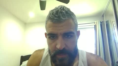 Snapshot of h0nest84 chatting on October 26, 10:45 pm h0nest84 online show from October 26, 10:45 pm