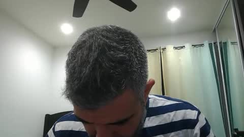 Snapshot of h0nest84 chatting on February 1, 7:26 am h0nest84 online show from February 1, 7:26 am